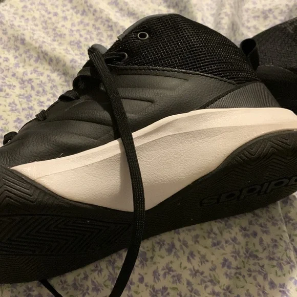 New without tag Adidas 3 green stripes size 5 men’s tennis shoes - Picture 5 of 8